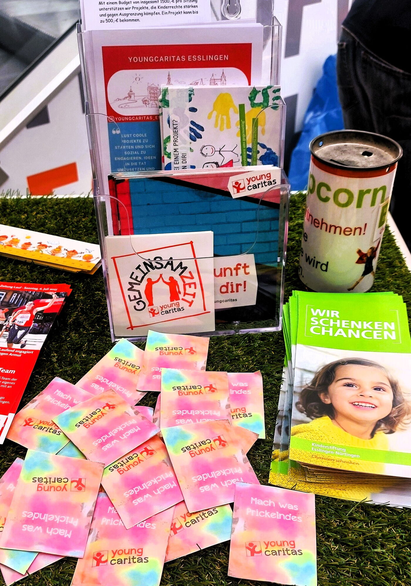 Flyer für gemeinnützige Organisationen für Familien und Kinder